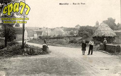 Marcilly - Rue du Pont