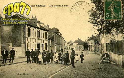 Marolles Sur Seine - La Grande Rue
