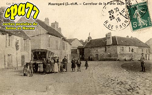 Mauregard - Carrefoue de la Porte de la Ville