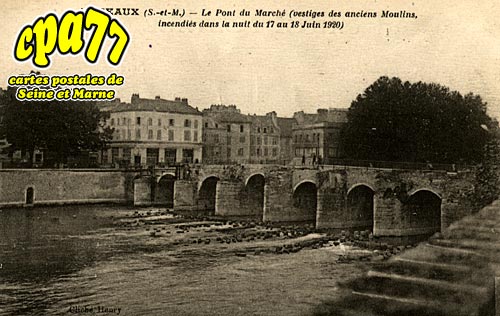 Meaux - Le Pont du March (vestiges des anciens Moulins incendis dans la nuit du 17 au 18 juin 1920)