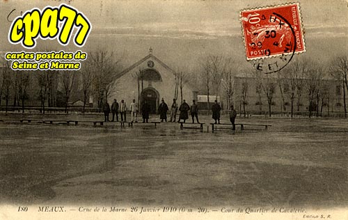 Meaux - Crue de la Marne 26 Janvier 1910 (6m20) - Cour du Quartier de Cavalerie