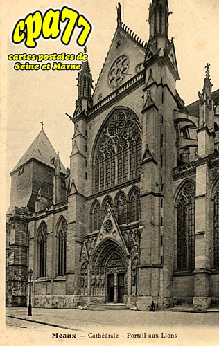 Meaux - Cathdrale - Portail aux Lions