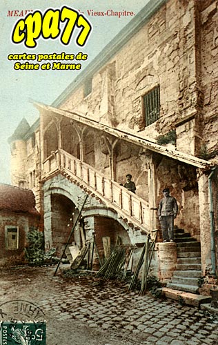 Meaux - Escalier du Vieux-Chapitre