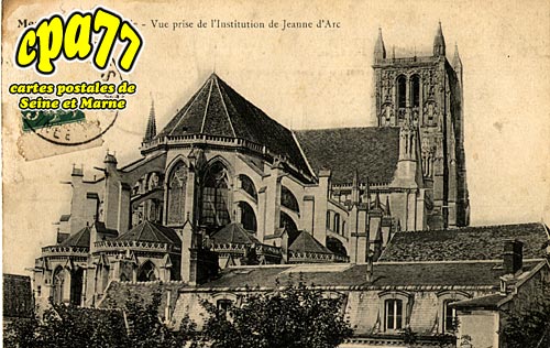Meaux - La Cathdrale - Vue prise de l'Institution de Jeanne d'Arc