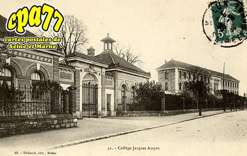 Melun - Collège Jacques Amyot