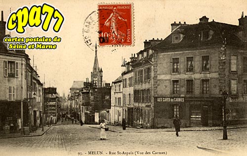 Melun - Rue Saint-Aspais (vue des Carmes)