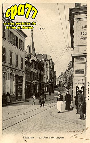 Melun - La Rue Saint-Aspais