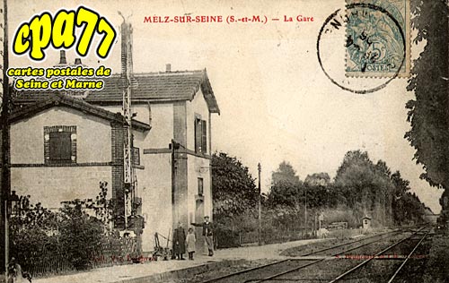 Melz Sur Seine - La Gare