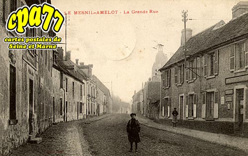 Le Mesnil Amelot - La Grande Rue