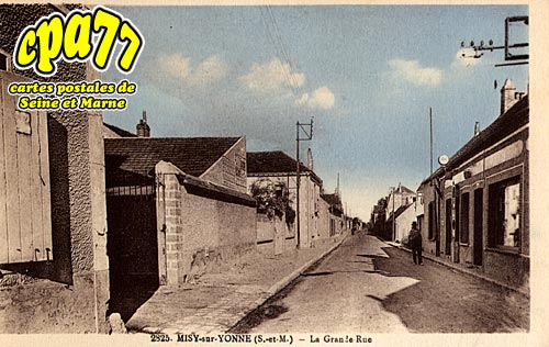 Misy Sur Yonne - La Grande Rue
