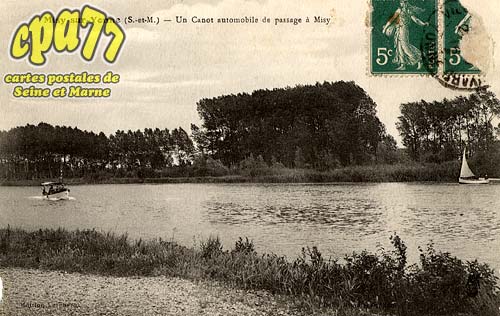 Misy Sur Yonne - Un Canot automobile de passage à Misy