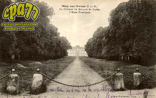 Misy Sur Yonne - Le Chteau du Marquis de Sintry - L'Alle Principale