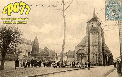 Misy Sur Yonne - La Place