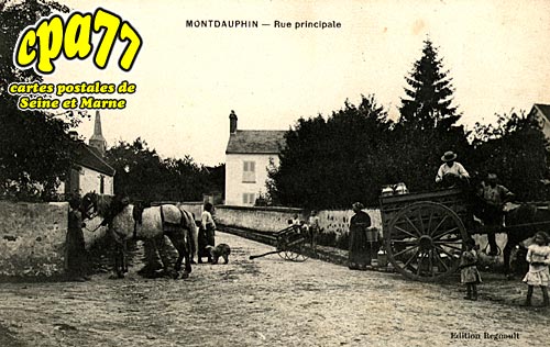 Montdauphin - Rue Principale