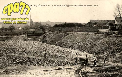 Montigny Lencoup - La Tuilerie - L'Approvisionnement de Terre Glaise