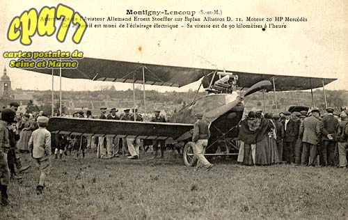 Montigny Lencoup - Atterrissage de l'Aviateur Allemand Ernest Stoeffler sur biplan Albatros D. II. Moteur 20 HP Mercds. Cet appareil est muni de l'clairage lectrique - Sa vitesse est de 90 kilomtre  l'heure.
