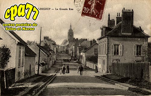 Montigny Lencoup - La Grande Rue