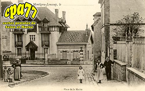 Montigny Lencoup - Place de la Mairie