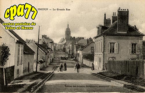 Montigny Lencoup - La Grande Rue
