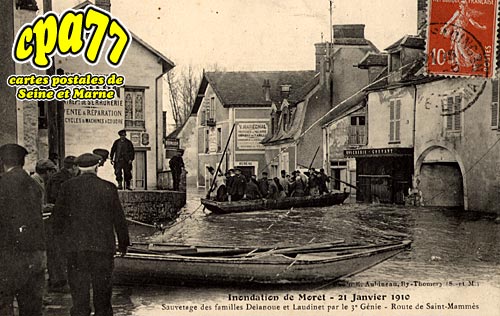 Moret Sur Loing - Inondation du 21 Janvier 1910 - Sauvetage des familles Delanoue et Laudinet par le 3e Gnie - Route de Sainy-Mamms