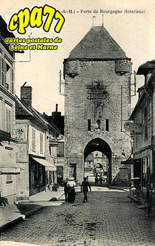 Moret Sur Loing - Porte de Bourgogne (intrieur)