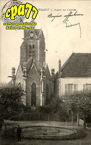Mormant - Place de l'Eglise