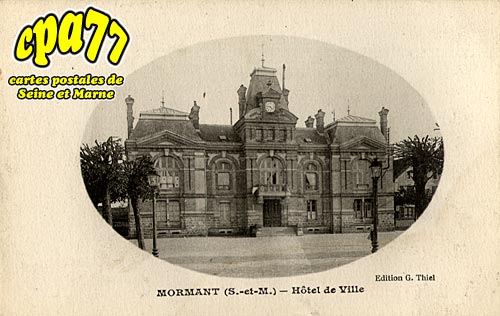 Mormant - Htel de Ville