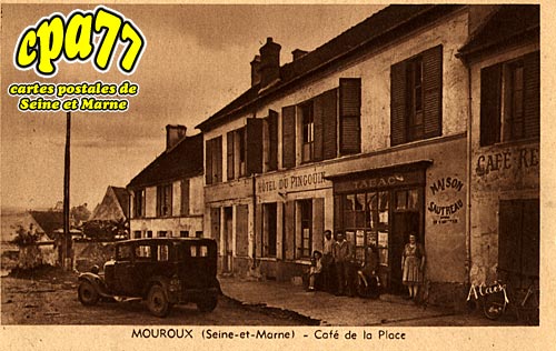 Mouroux - Caf de la Place