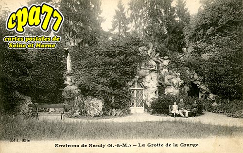 Nandy - La Grotte de la Grange