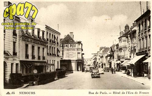 Nemours - Rue de Paris - Htel de l'Ecu de France