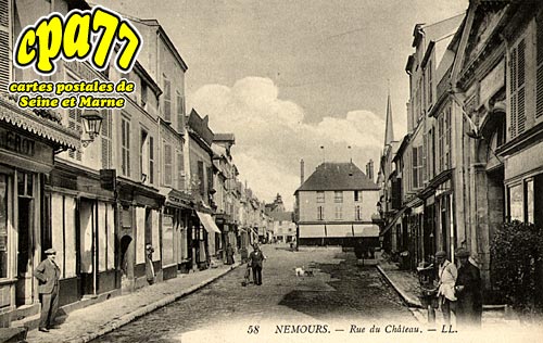 Nemours - Rue du Chteau