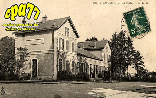 Nemours - La Gare