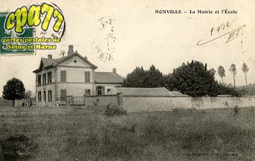 Nonville - La Mairie et l'Ecole