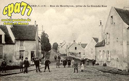 Penchard - Rue de Menthyon, prise de la Grande Rue