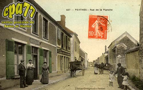 Perthes En Gtinais - Rue de La Planche