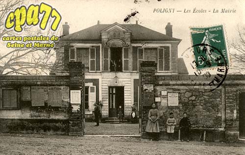 Poligny - Les Ecoles - La Mairie