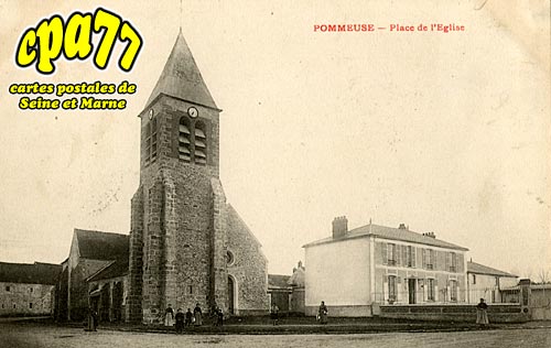 Pommeuse - Place de l'Eglise