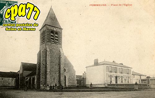 Pommeuse - Place de l'Eglise