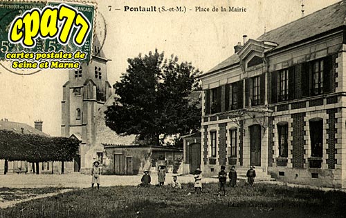 Pontault Combault - Place de la Mairie