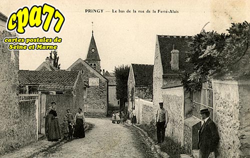 Pringy - Le bas de la rue de la Ferté-Alais