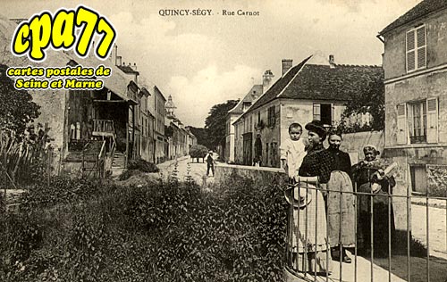 Quincy Voisins - Rue Carnot