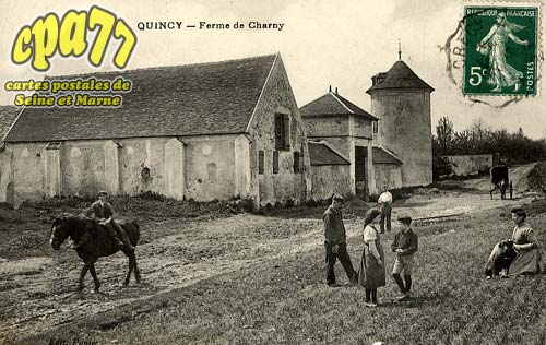 Quincy Voisins - Ferme de Charny