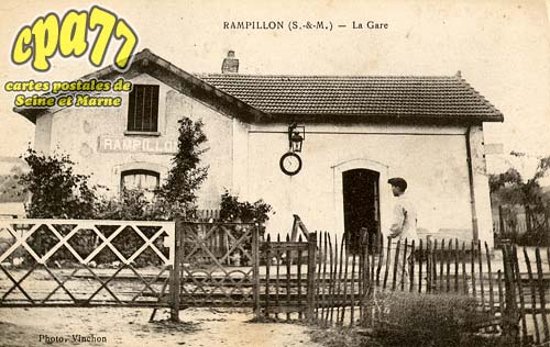 Rampillon - La Gare