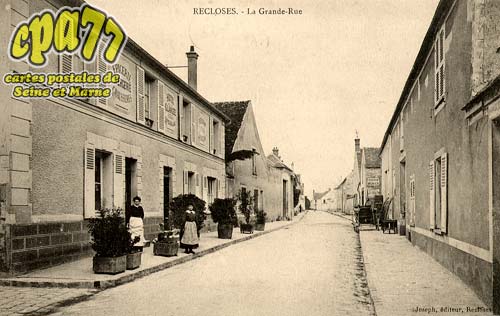 Recloses - La Grande-Rue