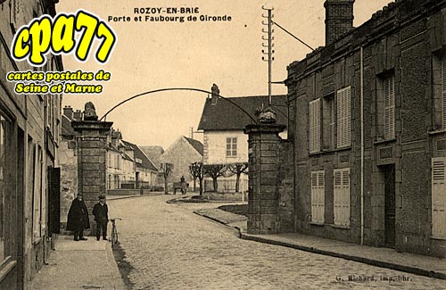 Rozay En Brie - Porte et Faubourg de Gironde
