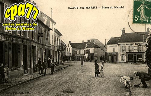 Sacy Sur Marne - Place du March