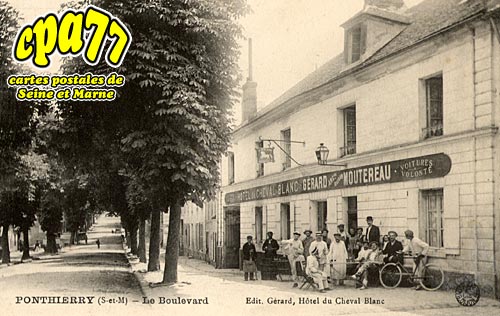 St Fargeau Ponthierry - Le Boulevard