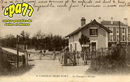 St Fargeau Ponthierry - Le Passage  Niveau