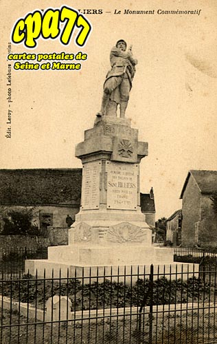 St Hilliers - Le Monument Commmoratif