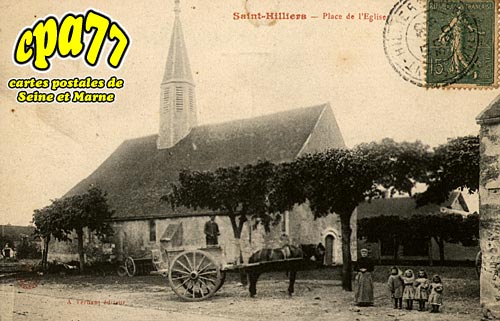 St Hilliers - Place de L'Eglise